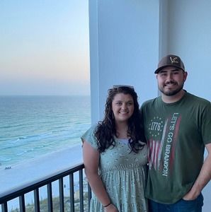 Meet your Posher, Casey